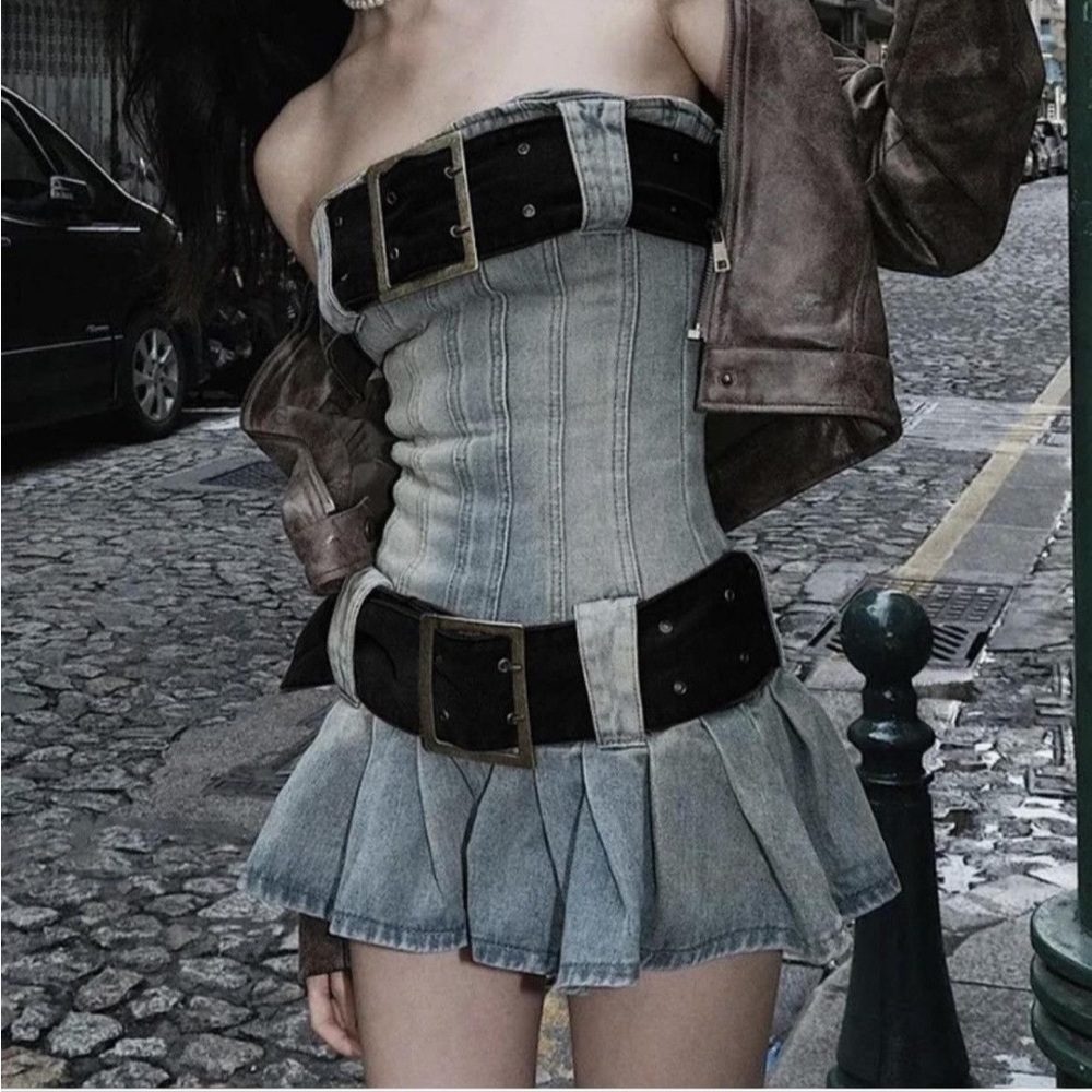 Denim dress with belt